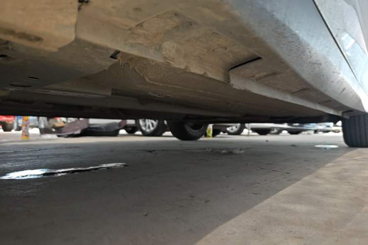 Used Venucia D60 2018 1.6L CVT Smart Connect Elite Edition Left Side Sill