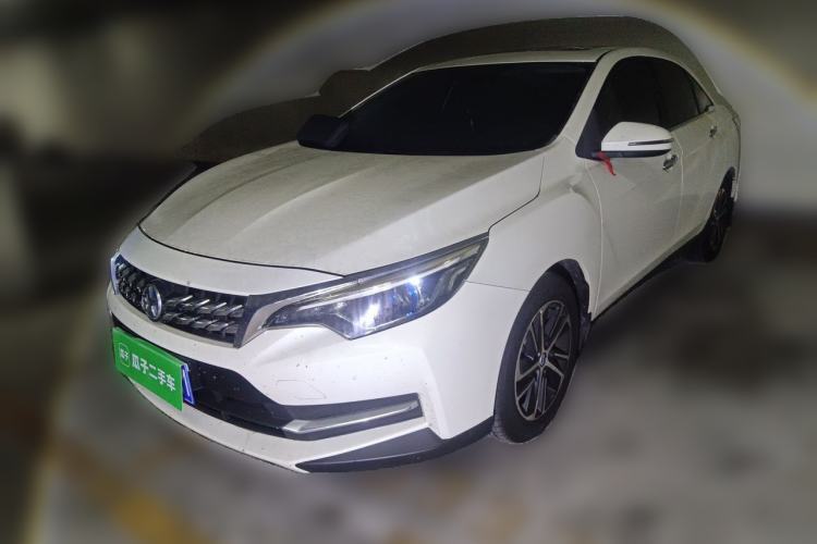 Used Venucia D60 2018 1.6L Manual Smart Connect Elite Edition Guazi used car, China used car export, Used car for sale, Used cars, Cheapest cars for sale