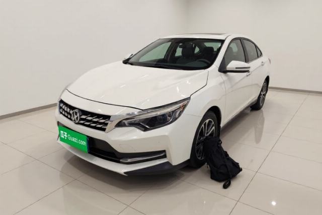 Used Venucia D60 2018 1.6L Manual Smart Connect Elite Edition