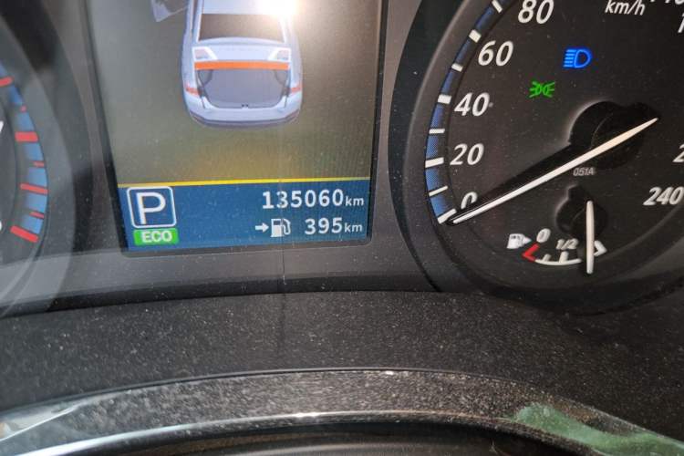 Used Venucia D60 2018 1.6L CVT Smart Connect Elite Edition Odometer Close Up