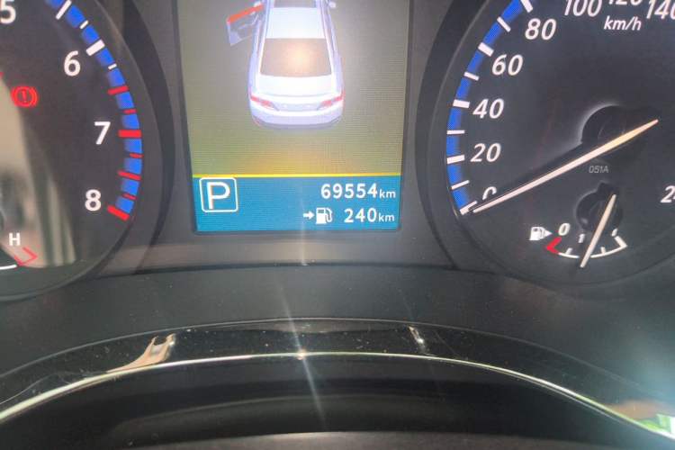 Used Venucia D60 2018 1.6L CVT Smart Connect Elite Edition Odometer Close Up