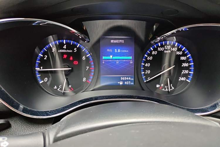 Used Venucia D60 2018 1.6L Manual Smart Connect Elite Edition Odometer Close Up