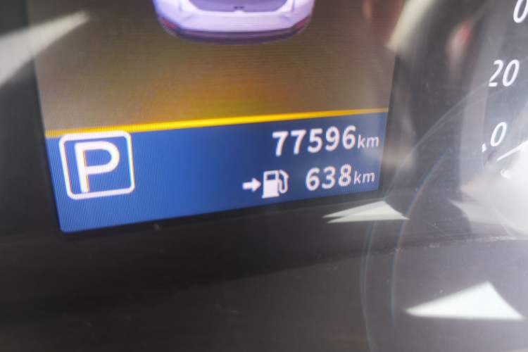 Used Venucia D60 2018 1.6L CVT Smart Connect Elite Edition Odometer Close Up