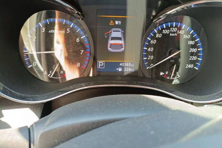 Used Venucia D60 2018 1.6L CVT Smart Connect Elite Edition Odometer Close Up