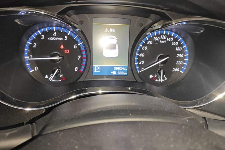 Used Venucia D60 2018 1.6L CVT Smart Connect Elite Edition Odometer Close Up