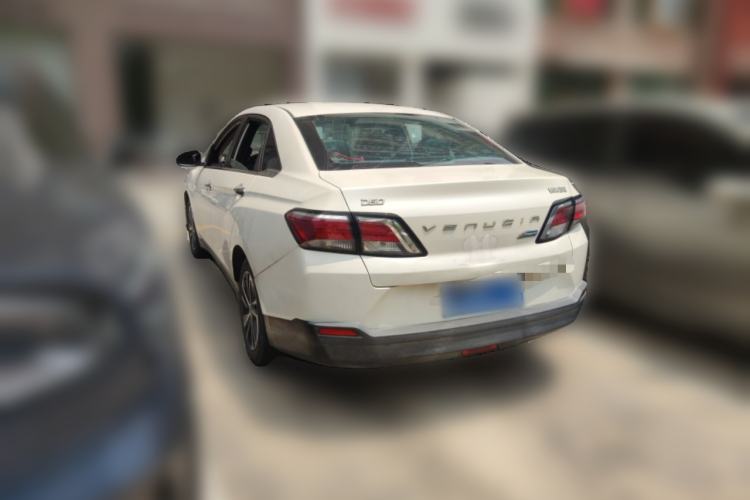 Used Venucia D60 2018 1.6L CVT Smart Connect Elite Edition Rear Left 45 Deg