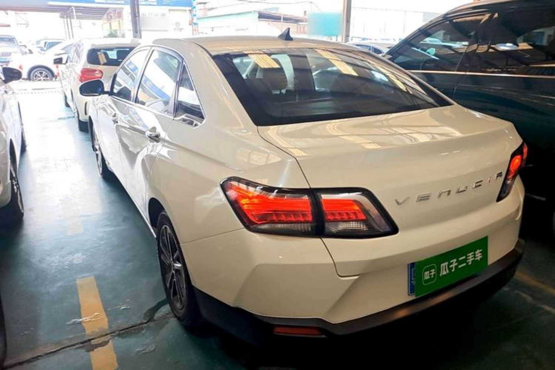 Used Venucia D60 2018 1.6L Manual Smart Connect Elite Edition Rear Left 45 Deg
