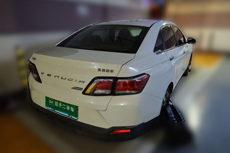 Used Venucia D60 2018 1.6L CVT Smart Connect Elite Edition Rear Right 45 Deg