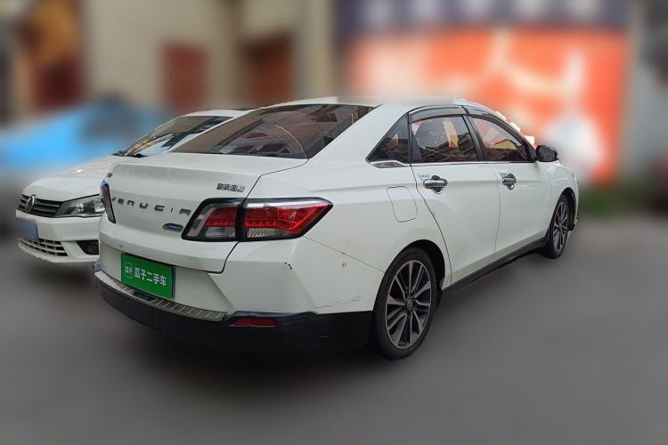 Used Venucia D60 2018 1.6L CVT Smart Connect Luxury Edition Rear Right 45 Deg