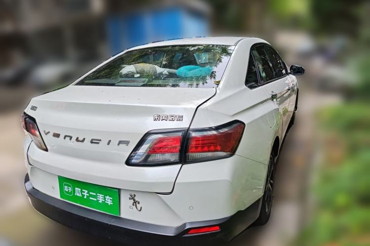 Used Venucia D60 2018 1.6L Manual Smart Connect Elite Edition Rear Right 45 Deg