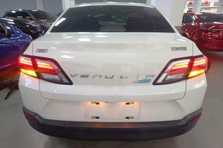 Used Venucia D60 2018 1.6L CVT Smart Connect Elite Edition Rear