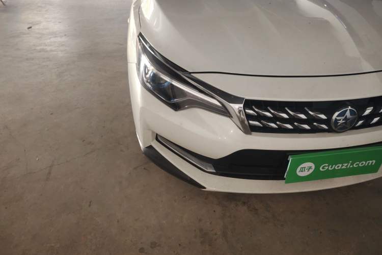 Used Venucia D60 2018 1.6L CVT Comfort Edition Right Front Headlight