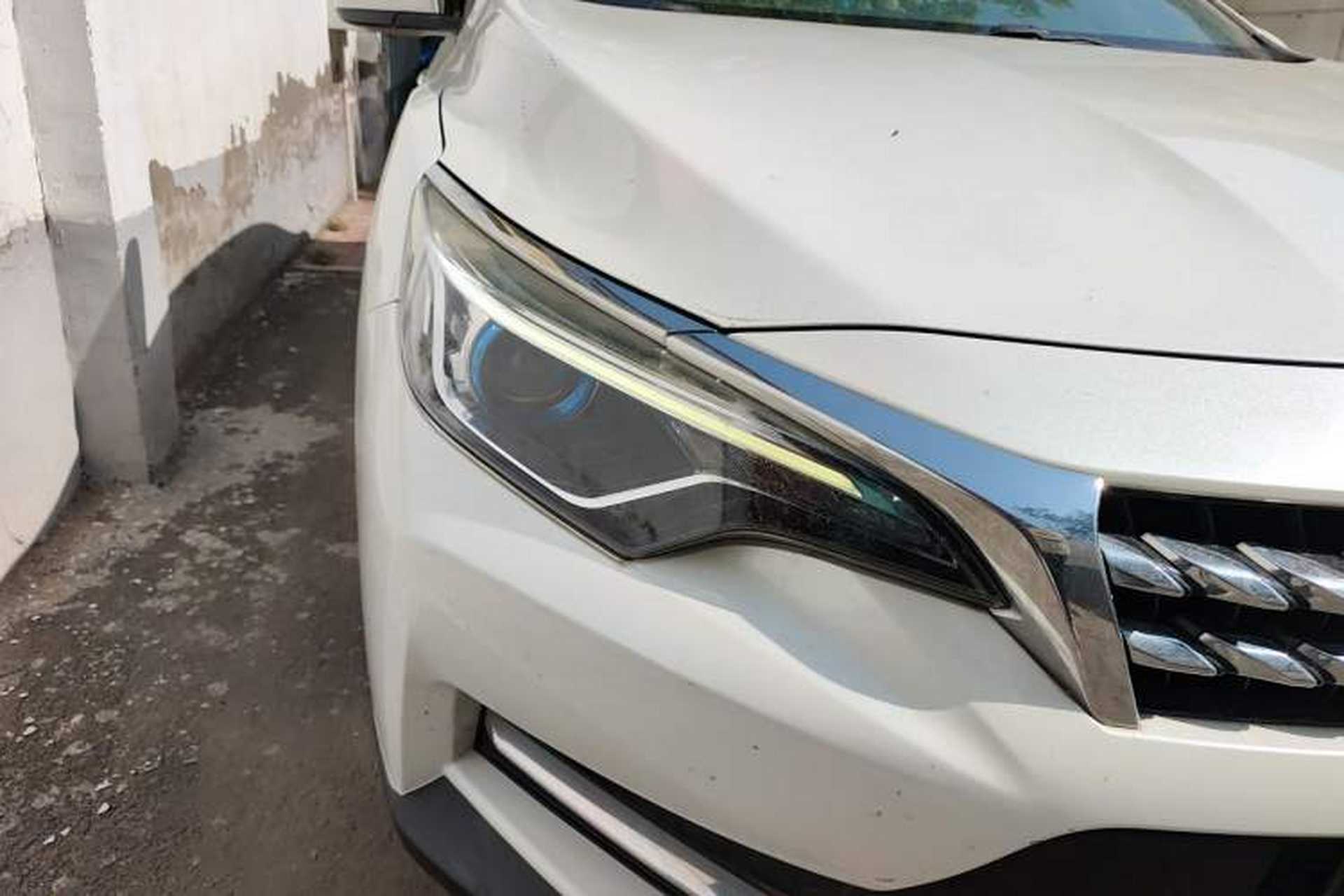 Used Venucia D60 2018 1.6L Manual Smart Connect Elite Edition Right Front Headlight