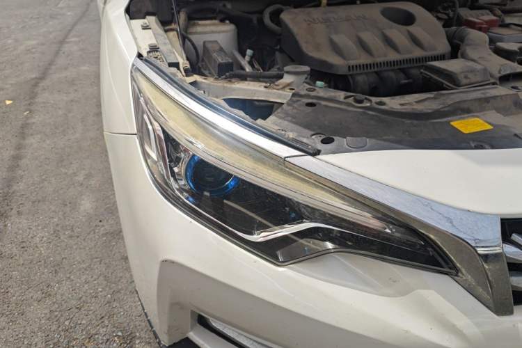 Used Venucia D60 2018 1.6L CVT Smart Connect Elite Edition Right Front Headlight