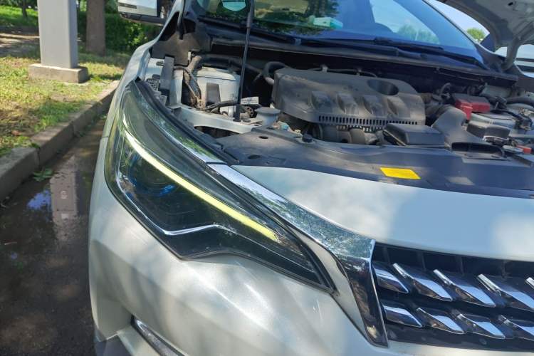 Used Venucia D60 2018 1.6L CVT Smart Connect Elite Edition Right Front Headlight