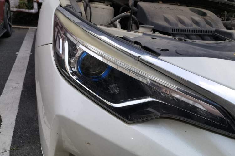 Used Venucia D60 2018 1.6L Manual Comfort Edition Right Front Headlight