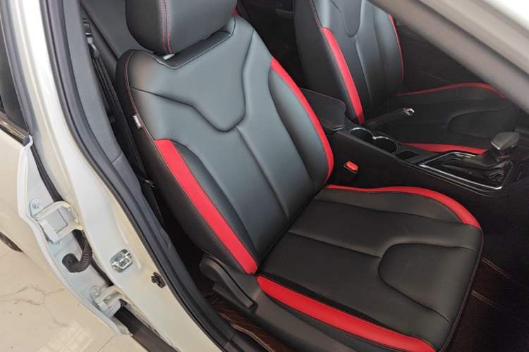 Used Venucia D60 2018 1.6L CVT Smart Connect Elite Edition Right Front Seat