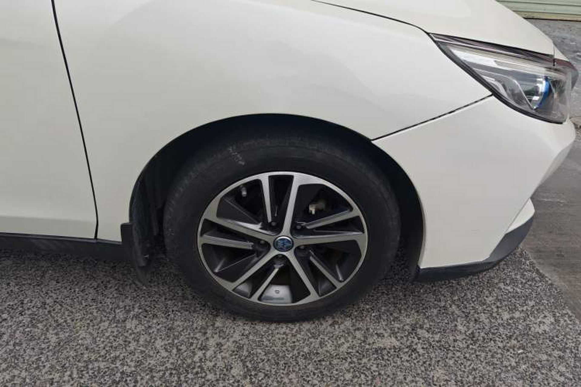 Used Venucia D60 2018 1.6L CVT Smart Connect Elite Edition Right Front Wheel Hub