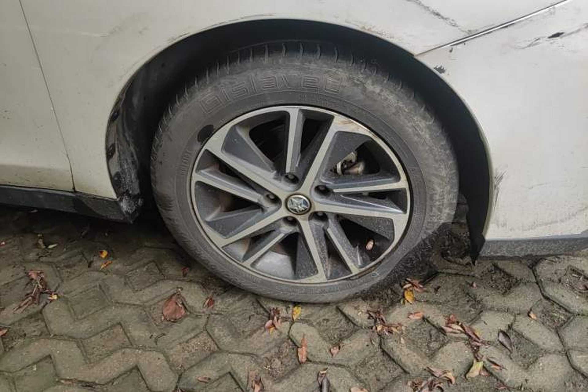 Used Venucia D60 2018 1.6L CVT Smart Connect Elite Edition Right Front Wheel Hub