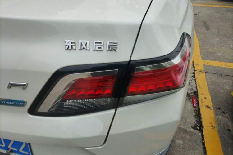 Used Venucia D60 2018 1.6L CVT Smart Connect Elite Edition Right Rear Taillight