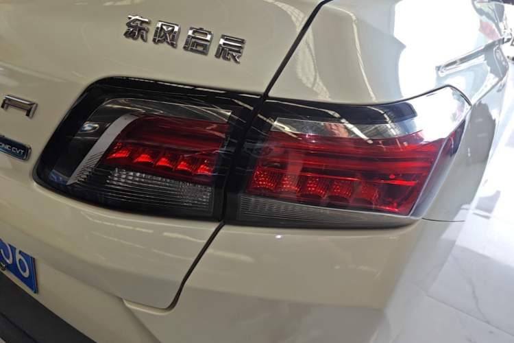 Used Venucia D60 2018 1.6L CVT Smart Connect Elite Edition Right Rear Taillight