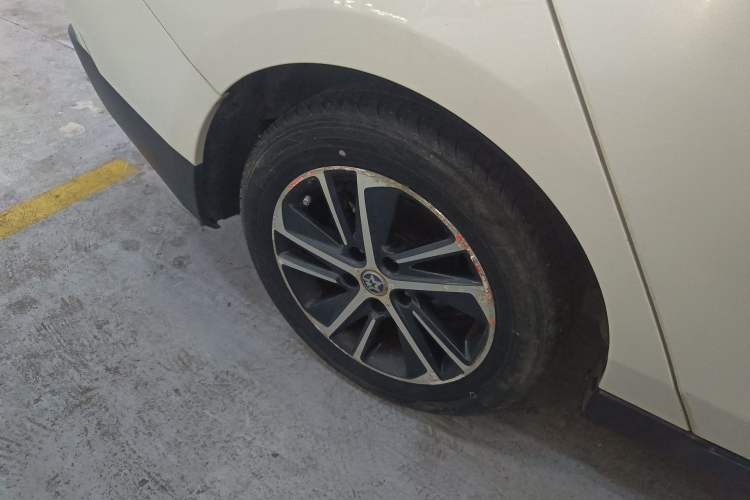 Used Venucia D60 2018 1.6L CVT Smart Connect Elite Edition Right Rear Wheel Hub