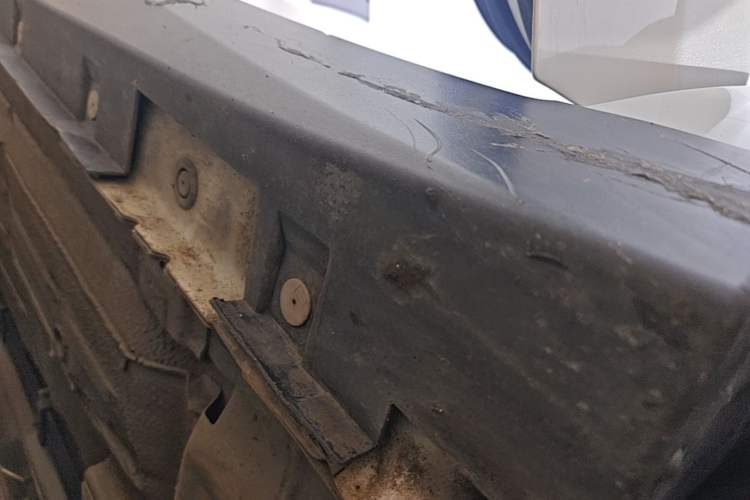 Used Venucia D60 2018 1.6L CVT Smart Connect Luxury Edition Right Side Sill
