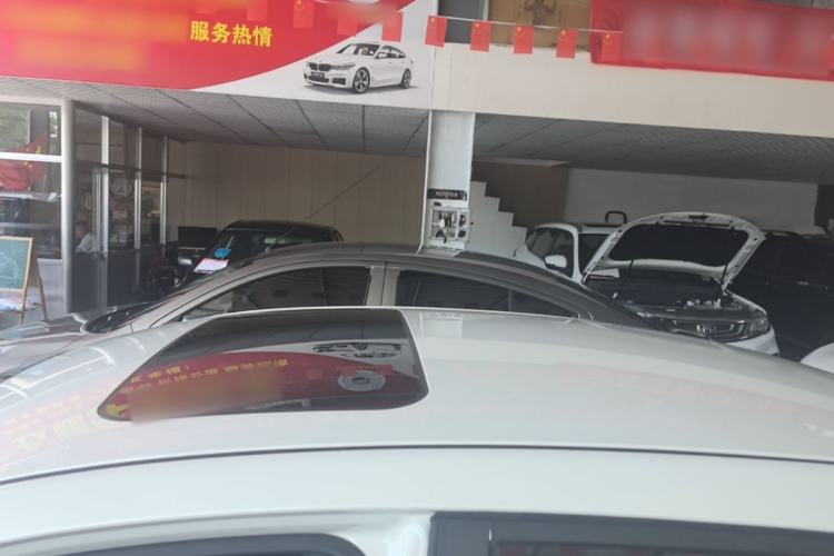 Used Venucia D60 2018 1.6L CVT Smart Connect Elite Edition Roof