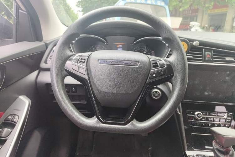 Used Venucia D60 2018 1.6L CVT Smart Connect Elite Edition Steering Wheel