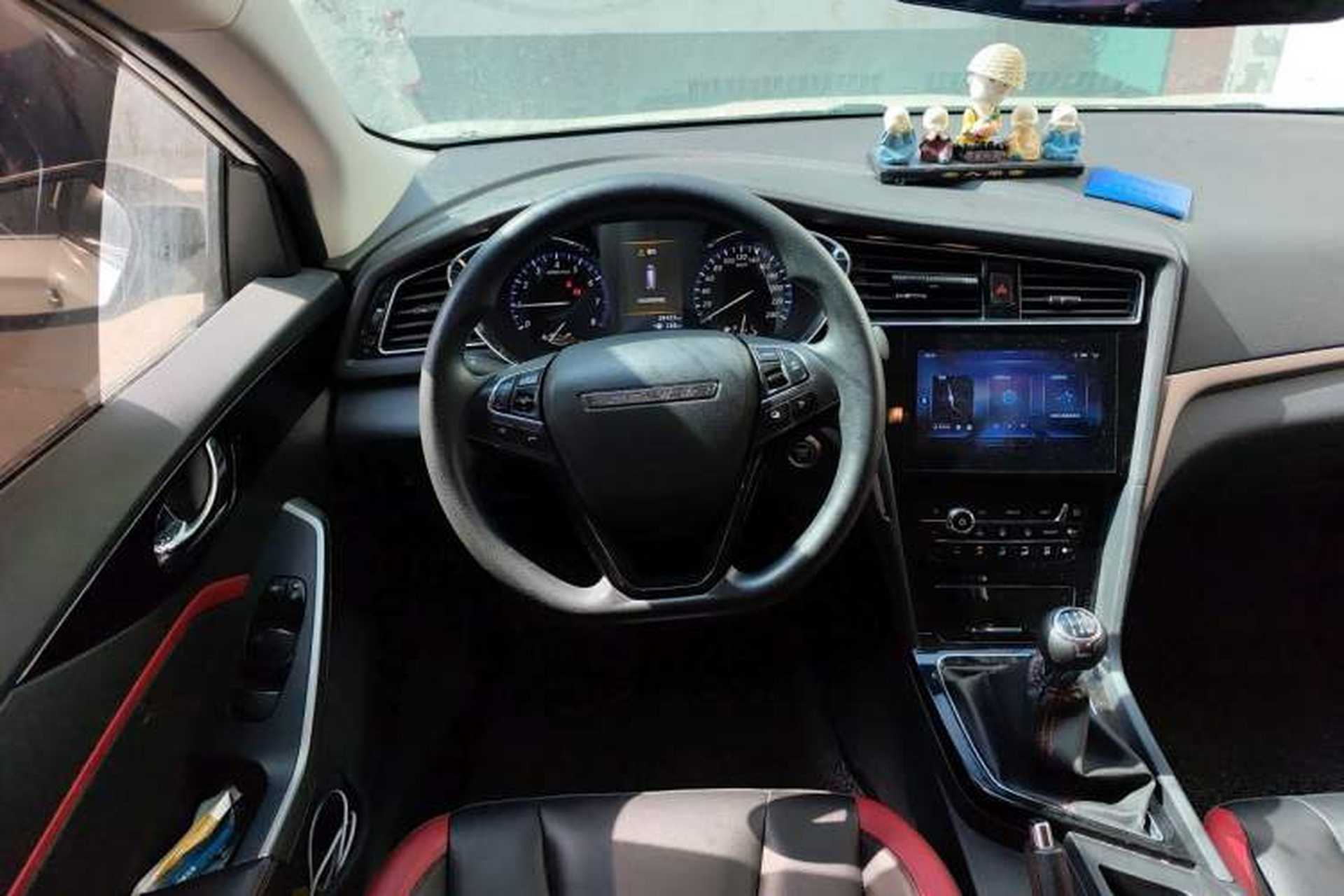 Used Venucia D60 2018 1.6L Manual Smart Connect Elite Edition Steering Wheel