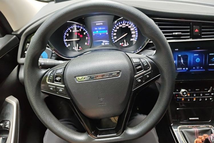 Used Venucia D60 2018 1.6L Manual Smart Connect Elite Edition Steering Wheel