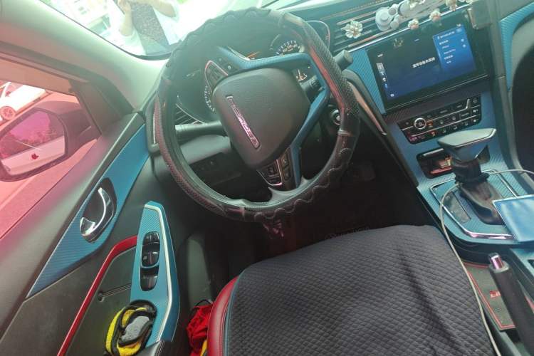 Used Venucia D60 2018 1.6L CVT Smart Connect Elite Edition Steering Wheel
