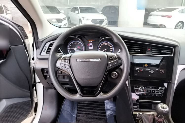 Used Venucia D60 2018 1.6L Manual Smart Connect Elite Edition Steering Wheel