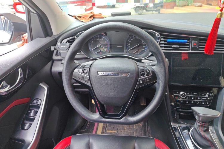 Used Venucia D60 2018 1.6L CVT Smart Connect Elite Edition Steering Wheel