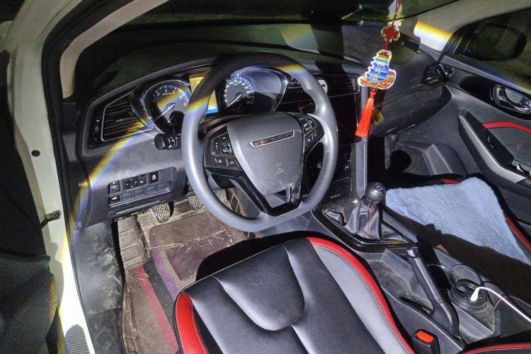 Used Venucia D60 2018 1.6L Manual Smart Connect Elite Edition Steering Wheel