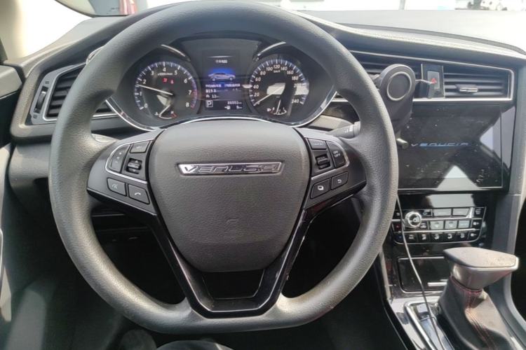Used Venucia D60 2018 1.6L CVT Smart Connect Elite Edition Steering Wheel