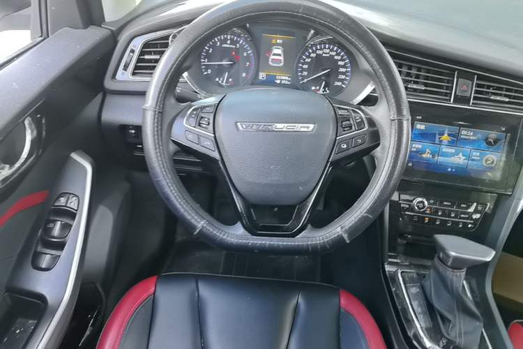 Used Venucia D60 2018 1.6L CVT Smart Connect Elite Edition Steering Wheel