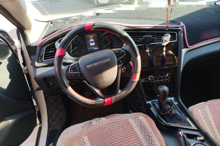 Used Venucia D60 2018 1.6L Manual Smart Connect Elite Edition Steering Wheel