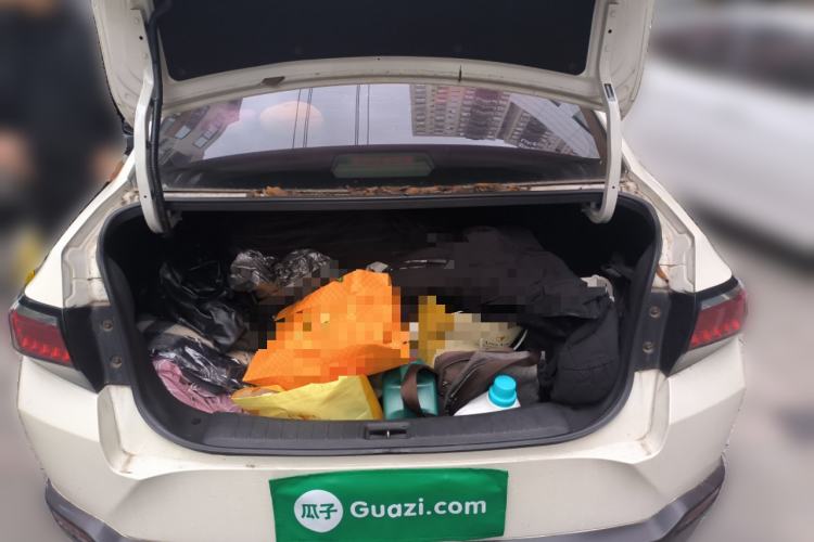 Used Venucia D60 2018 1.6L CVT Smart Connect Elite Edition Trunk