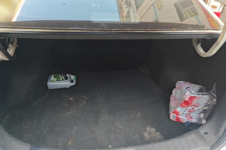 Used Venucia D60 2018 1.6L CVT Smart Connect Elite Edition Trunk