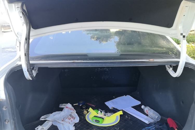 Used Venucia D60 2018 1.6L CVT Smart Connect Elite Edition Trunk