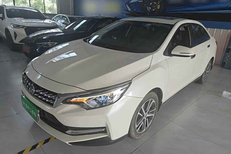 Used Venucia D60 2018 1.6L CVT Smart Connect Elite Edition Guazi used car, China used car export, Used car for sale, Used  cars, Cheapest cars for sale