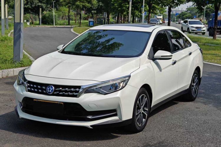 Venucia D60 2018 1.6L CVT Smart Connect Elite Edition usado Guazi used car, China used car export, Used car for sale, Used cars, Cheapest cars for sale