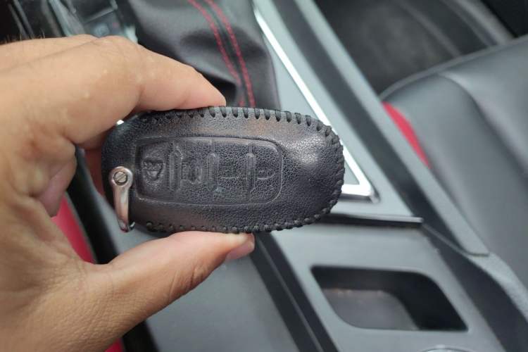 Used Venucia D60 2018 1.6L CVT Smart Connect Elite Edition Vehicle Key