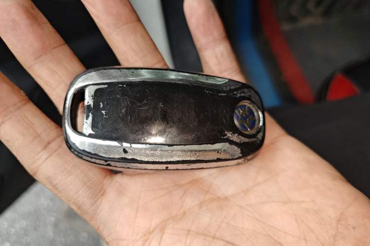 Used Venucia D60 2018 1.6L CVT Smart Connect Elite Edition Vehicle Key