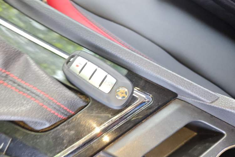 Used Venucia D60 2018 1.6L CVT Smart Connect Elite Edition Vehicle Key