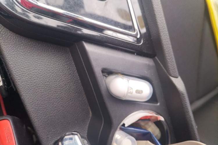 Used Venucia D60 2018 1.6L CVT Smart Connect Luxury Edition Vehicle Key