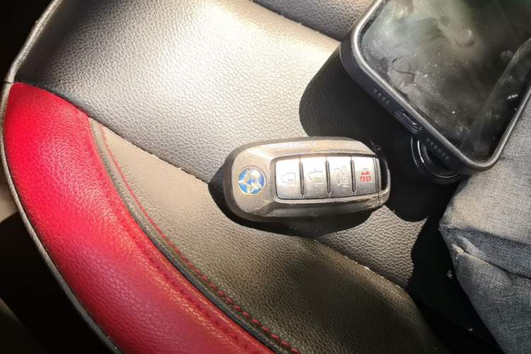 Used Venucia D60 2018 1.6L CVT Smart Connect Elite Edition Vehicle Key