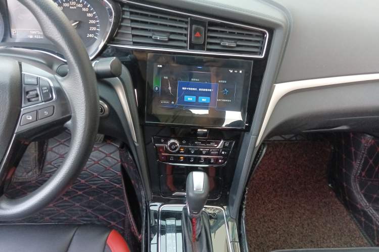 Used Venucia D60 2019 1.6L XL CVT Smart Connect Elite Edition Audio And AC Panel