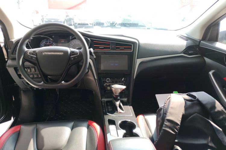 Used Venucia D60 2019 1.6L XL CVT SmartConnect Elite Edition (ISS) Center Console